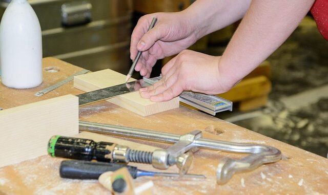 Simple Wood Projects that Sell